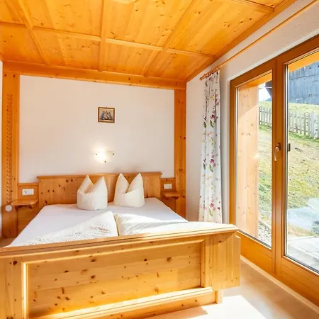 בקתה In Zillertal Near Bus Stop