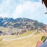 Domek alpejski In Zillertal Near Bus Stop *
