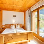 Domek alpejski In Zillertal Near Bus Stop